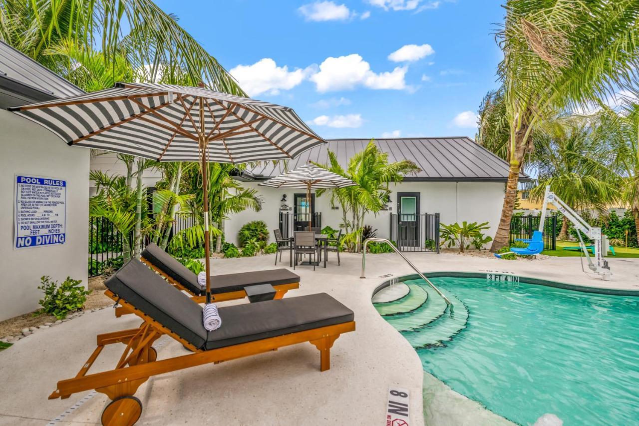 The Retreat At Anna Maria Island Inn 브레이든턴비치 외부 사진